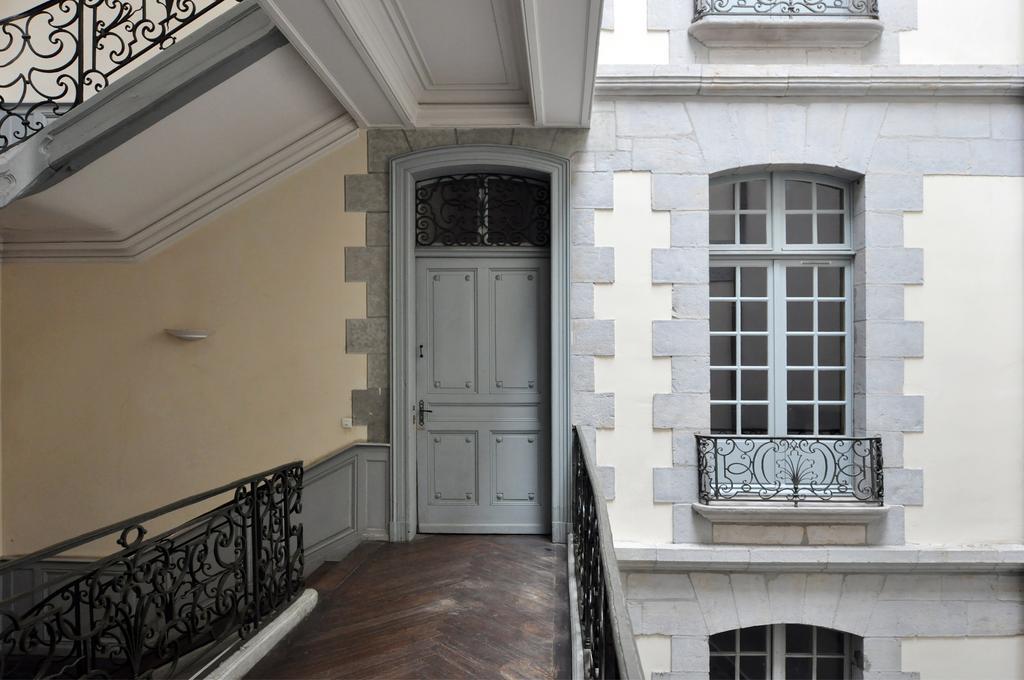 Amiraute Royale Apartment Bayonne Bilik gambar